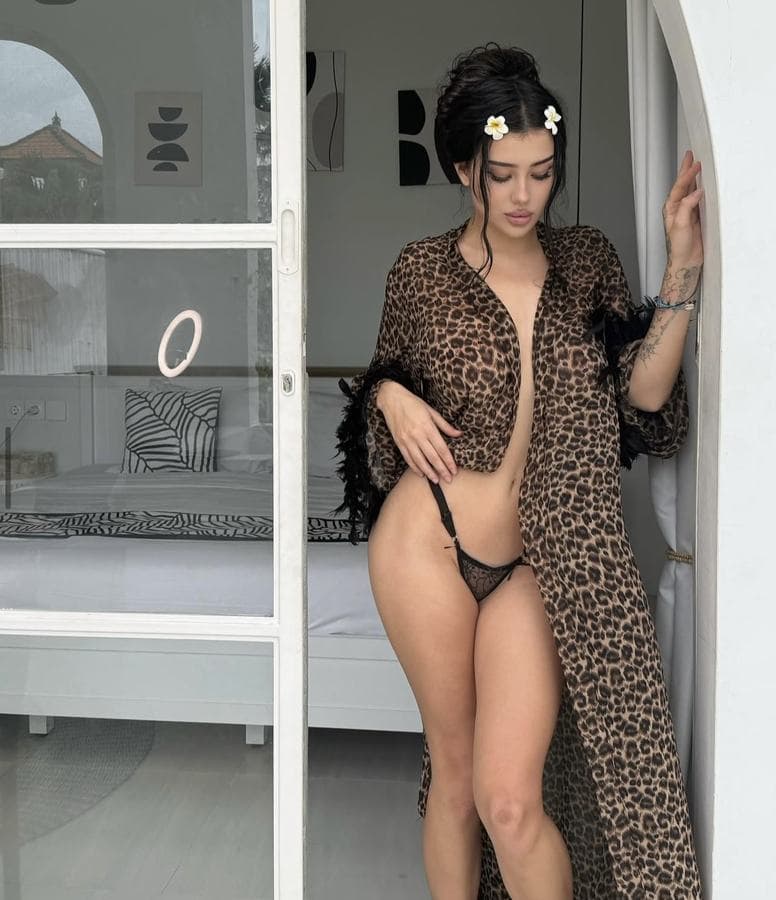 Aigul — 168 cm, caucasian, JVC (3/6)