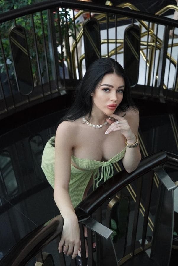 Alesia, Russian · Female escort, Business Bay
