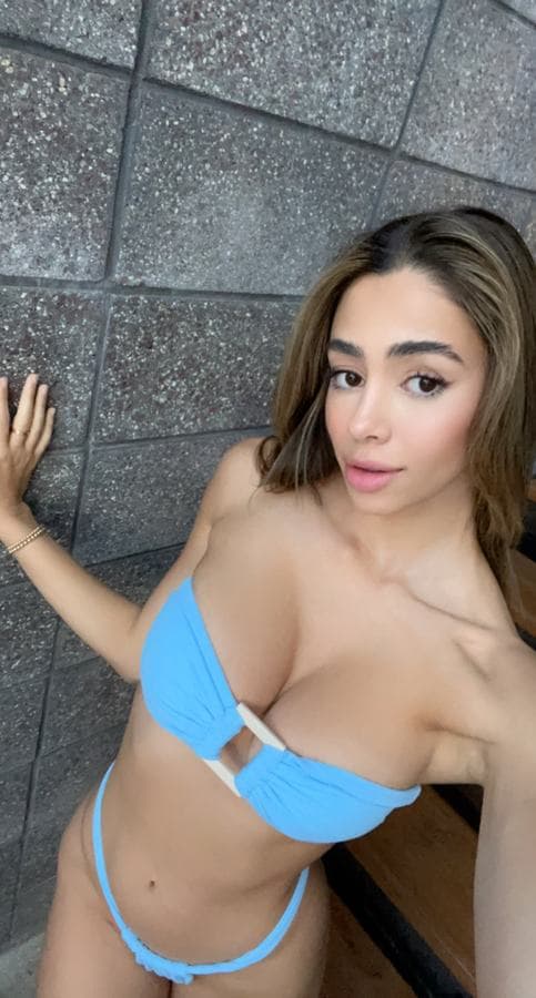 Arohi — 25, regular, Deira (5/8)