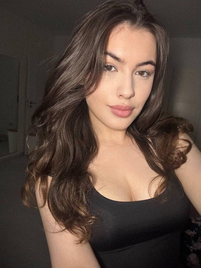 Firra — 170 cm, caucasian, Bur Dubai (3/5)