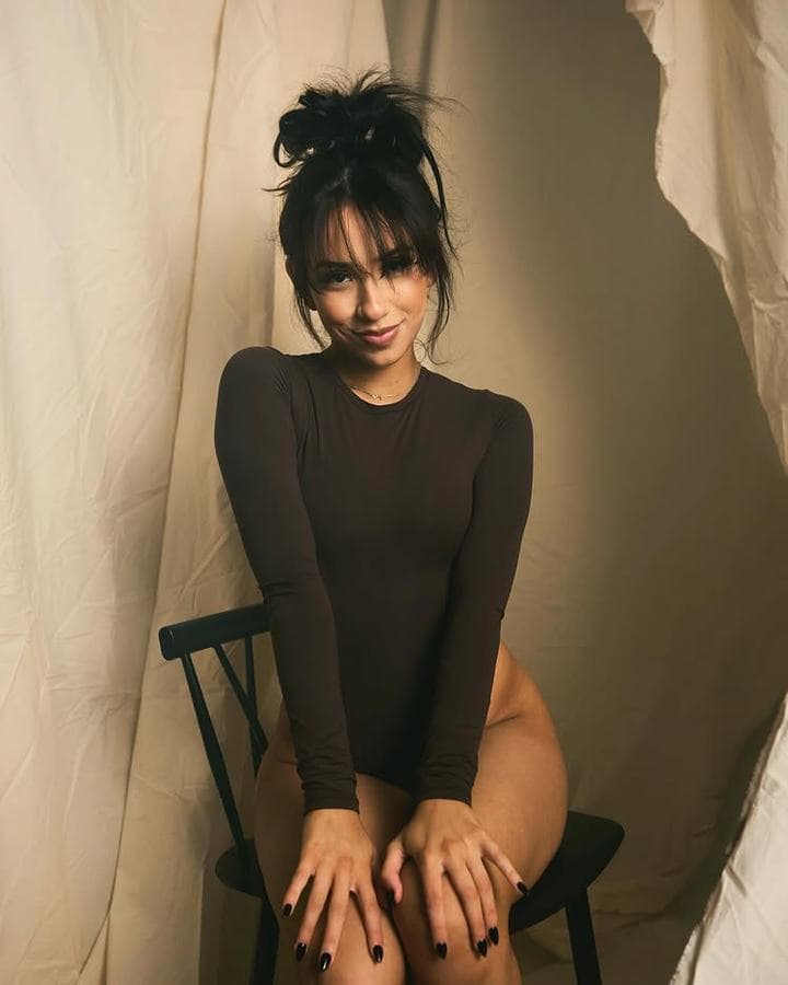 Fl — 170 cm, caucasian, JVC (3/5)