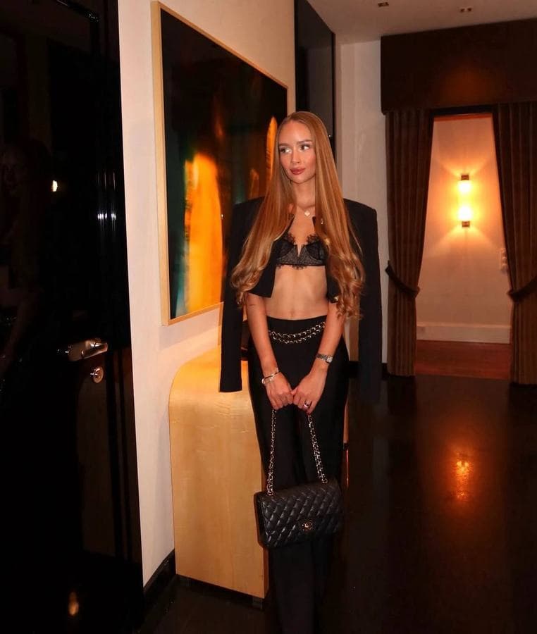 Hilda, Turkish · Female escort, JVC