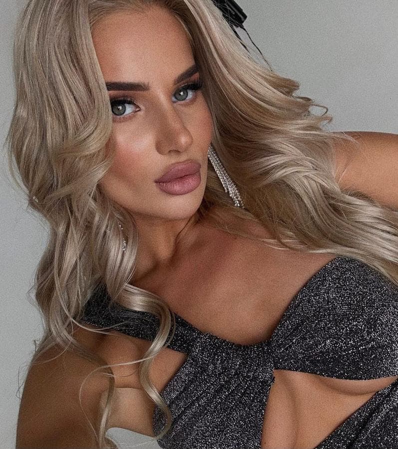 Ira — regular, blonde hair, Dubai Marina (2/8)