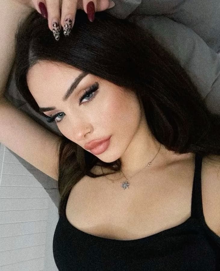 Lavinya — Turkish, 21, Bur Dubai (8/8)