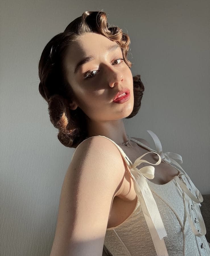 Shura — 22, slim, Deira (5/6)