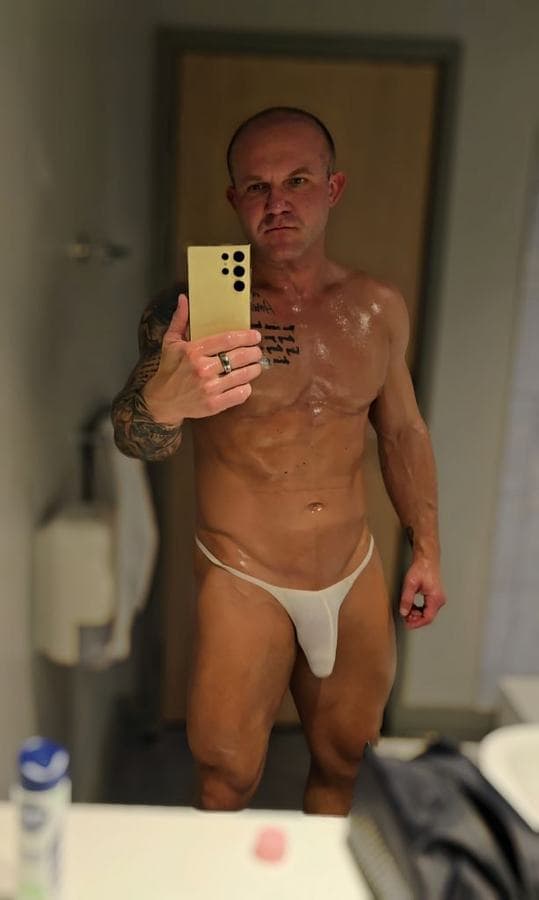 Alonzo — Belarusian, 36, TECOM (8/8)