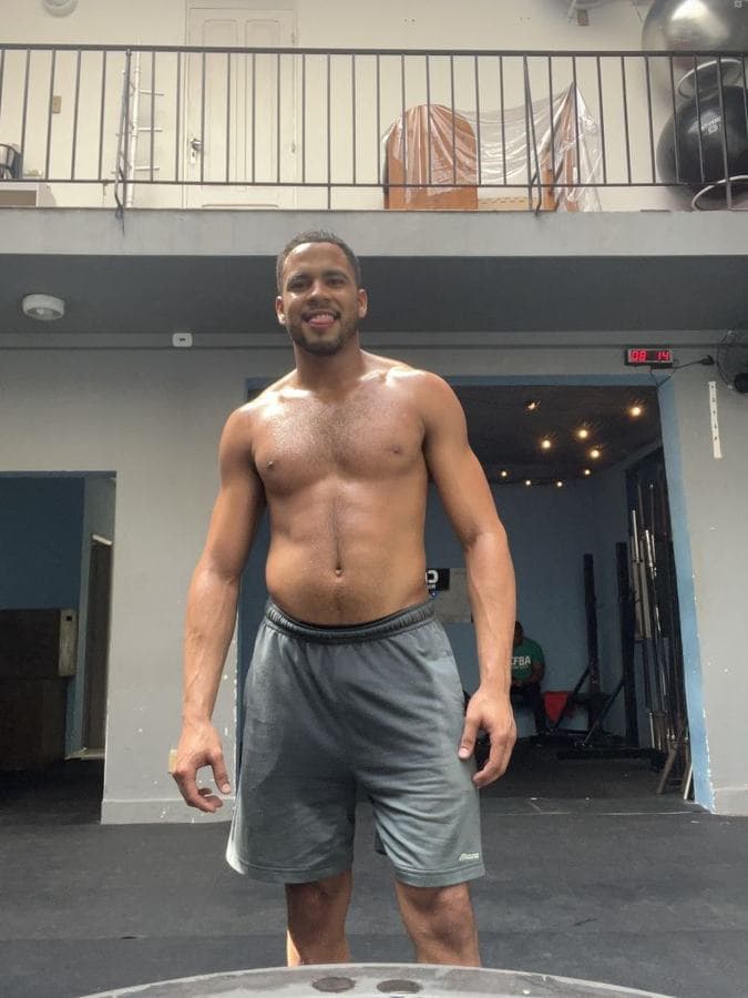 Atticus — 24, curvy, JVC (5/7)