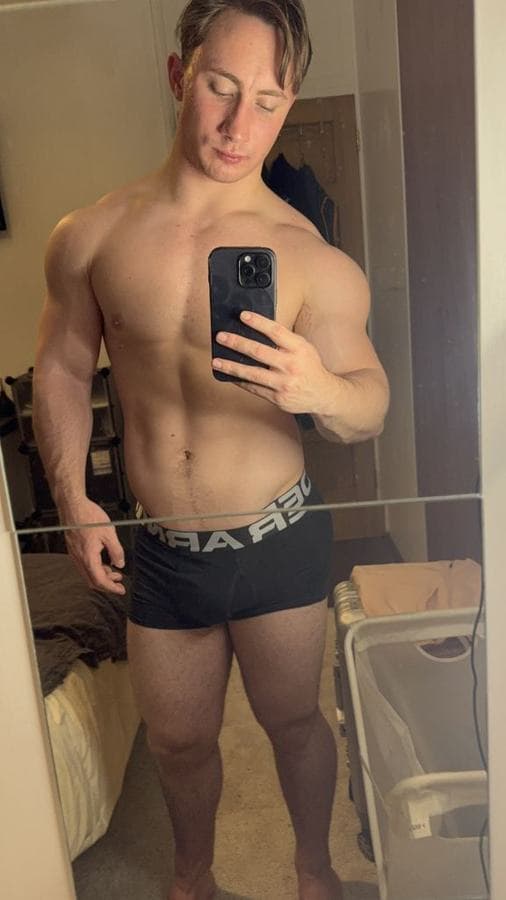 Benjamin — 173 cm, slavic, Dubai Marina (3/8)