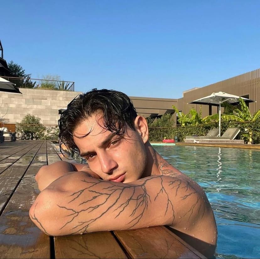 Cem — 22, athletic, Dubai Marina (5/8)