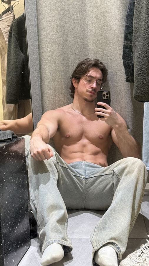 Occitan — brown hair, 175 cm, Al Barsha (6/8)