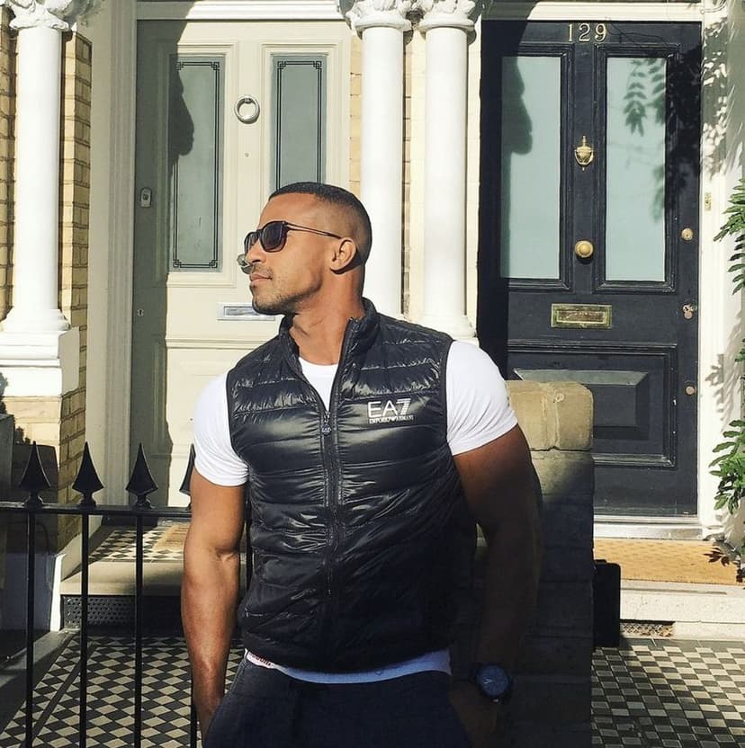 Tony — Brazilian, 35, Business Bay (8/8)