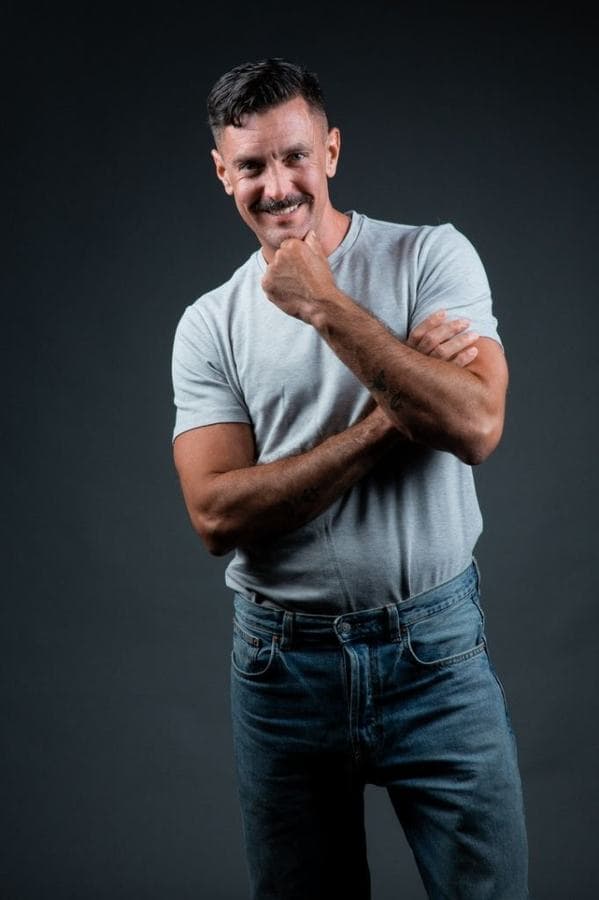 William — 36, curvy, Bur Dubai (5/8)