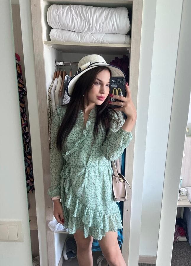 Aina — 27, regular, Palm Jumeirah (5/8)