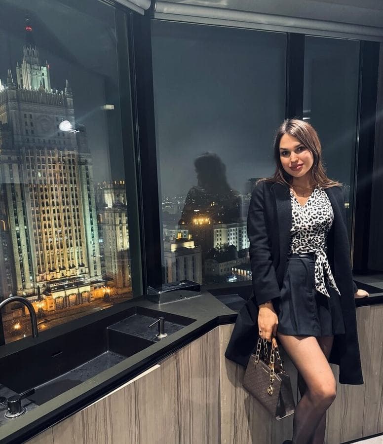 Aina — Japanese, 27, Palm Jumeirah (8/8)
