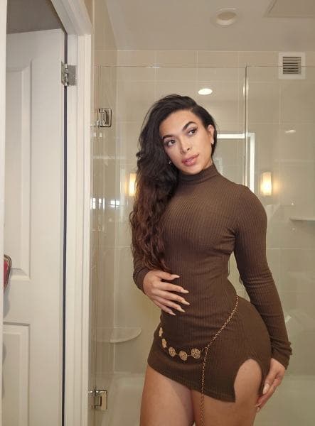 Alessa — 158 cm, latina, Palm Jumeirah (3/8)