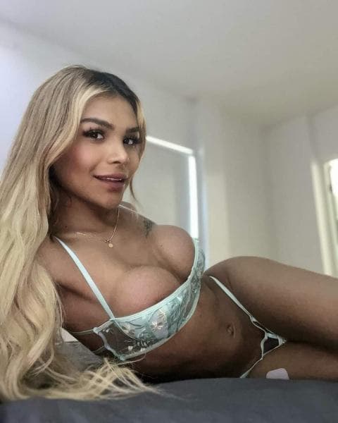 Allison — Brazilian, 22, Business Bay (8/8)