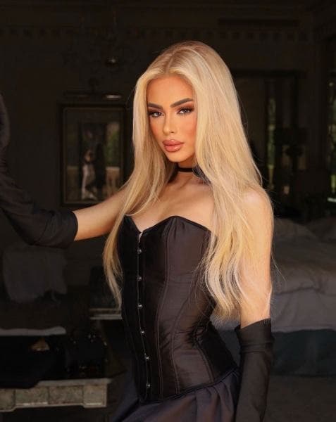 Angell — 161 cm, latina, JVC (3/8)