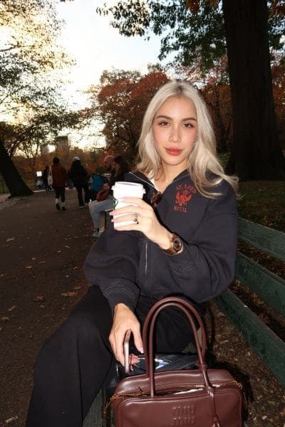 Ava — 174 cm, asian, Al Barsha (3/8)