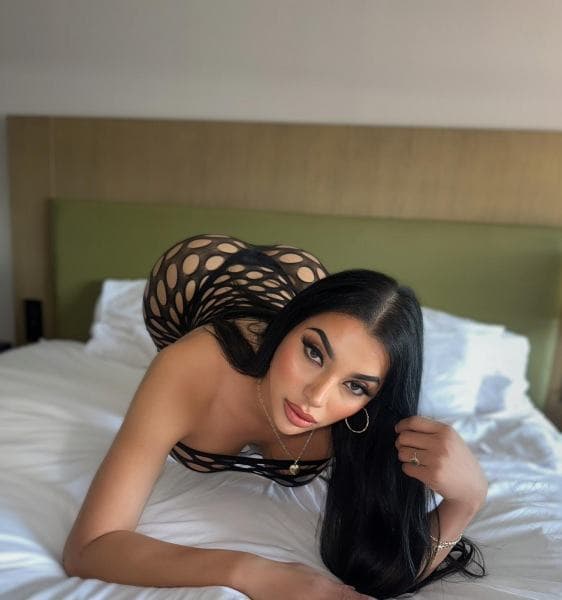 Barbara — black hair, 170 cm, Dubai Marina (6/8)