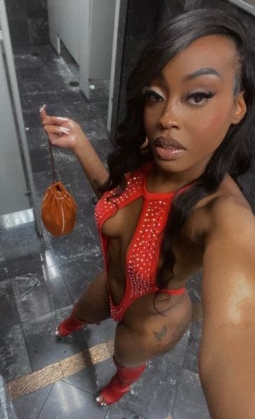 Daniella — 18, regular, TECOM (5/8)
