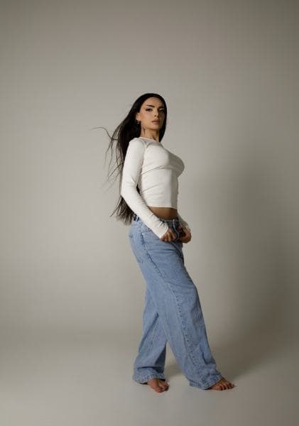 Ella — regular, black hair, Dubai Marina (2/8)