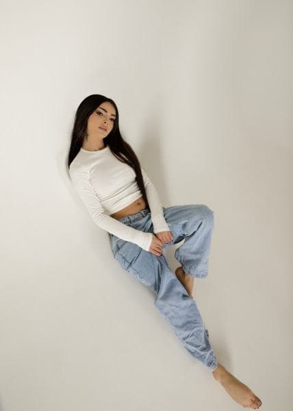 Ella — 167 cm, mixed, Dubai Marina (3/8)