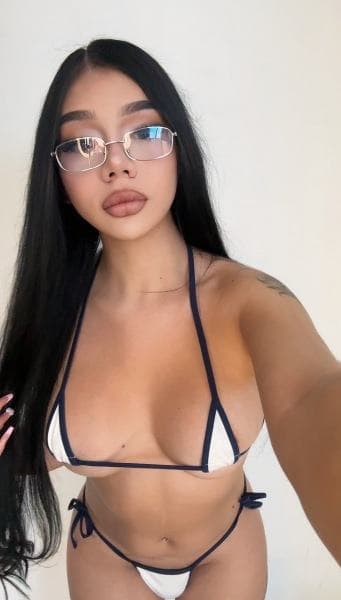 Jade — slim, black hair, JVC (2/8)