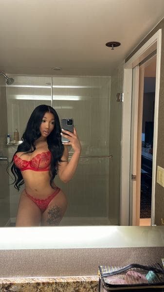 Meg — black hair, 161 cm, Palm Jumeirah (6/8)